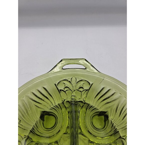Vintage Indiana Glass Killarney Avocado Green 8" Divided Relish Dish Handle - Picture 4 of 10